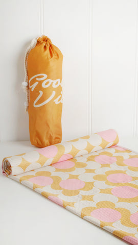 Retro Dot Quick Dry Waffle Beach Towel 160 x 80cm