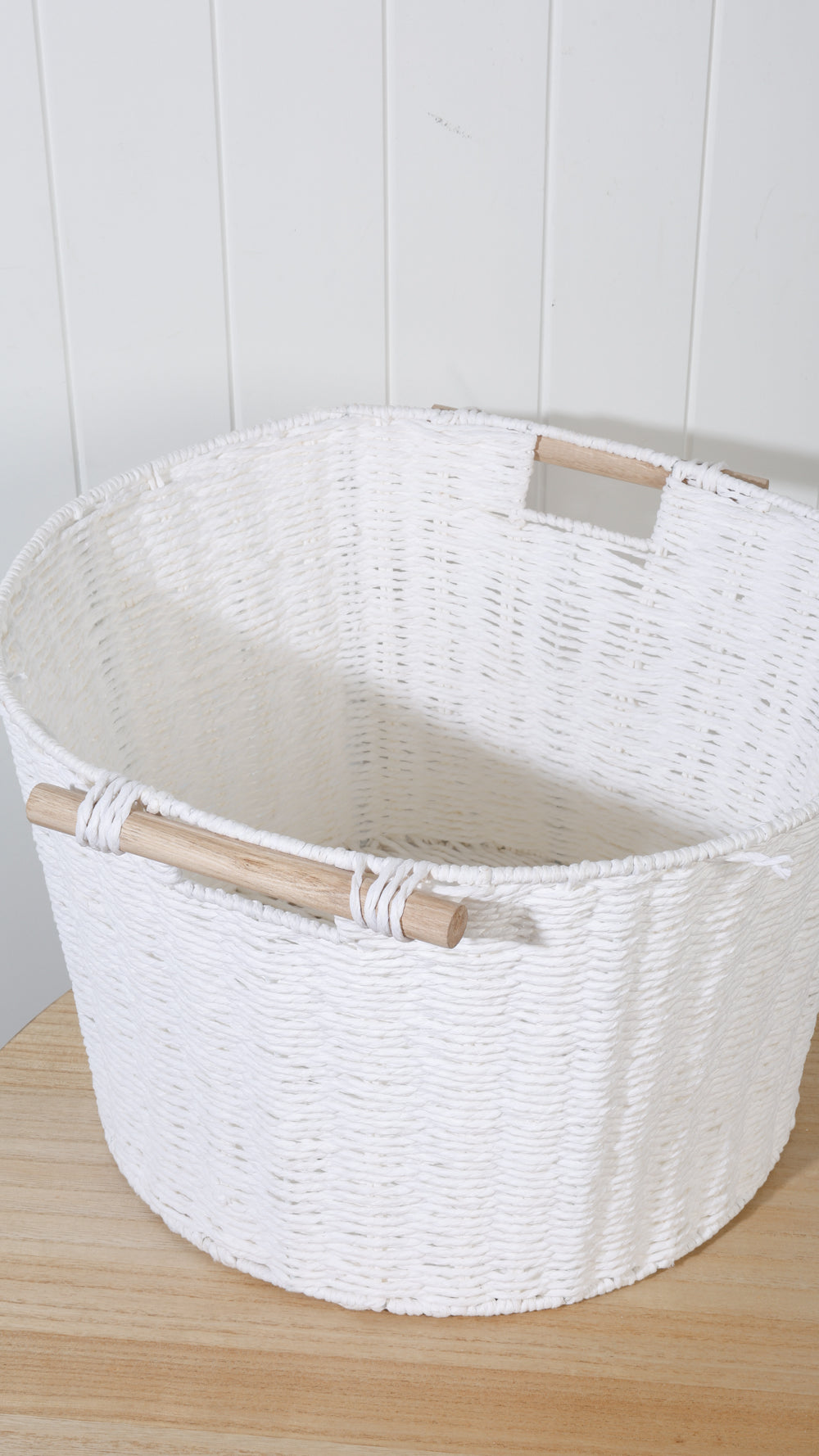 White Round Basket With Wooden Handles 45 x 30 cm