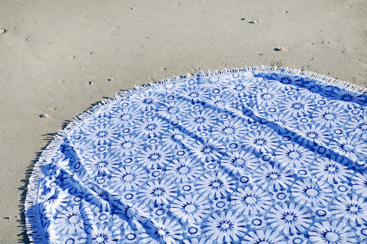 Round Microfibre Beach Towel with Tassels 150cm Diameter - Indigo Waters