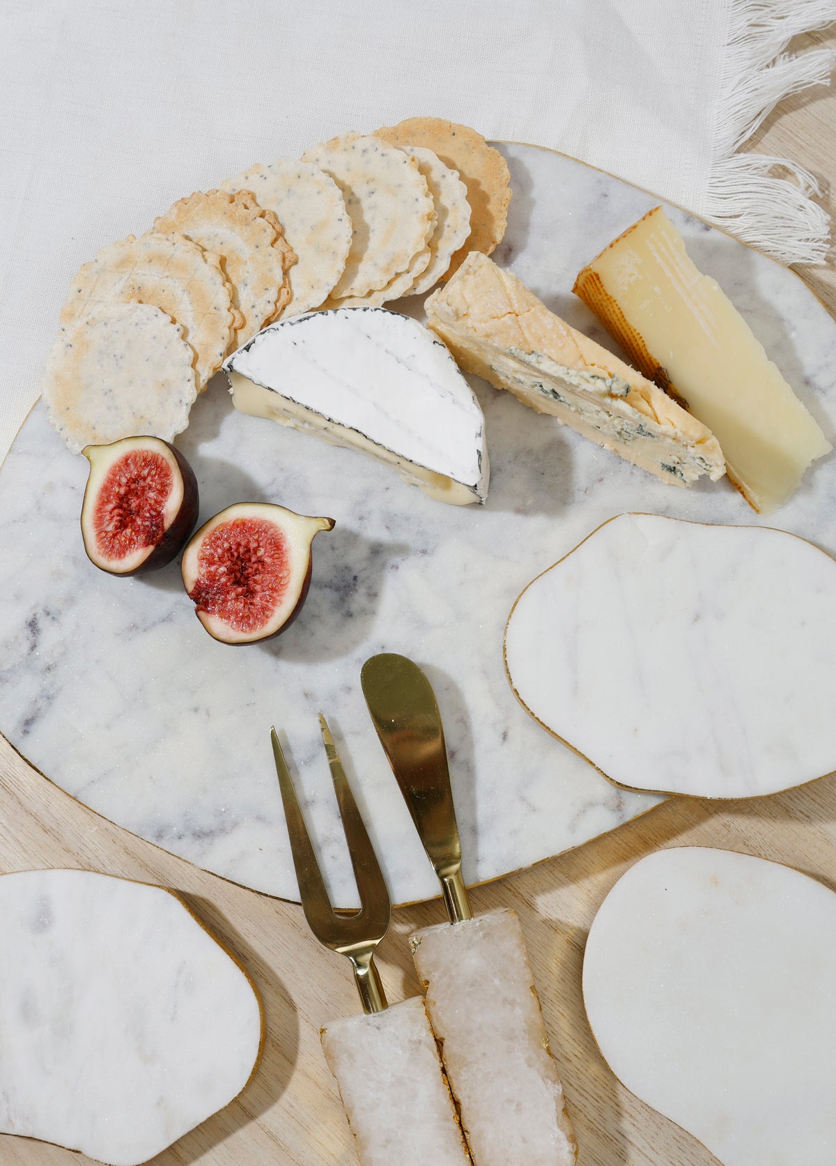 Modern Wendell Marble Cheeseboard with Gold Foil Edge - Large, Maine & Crawford Online Store [2024]