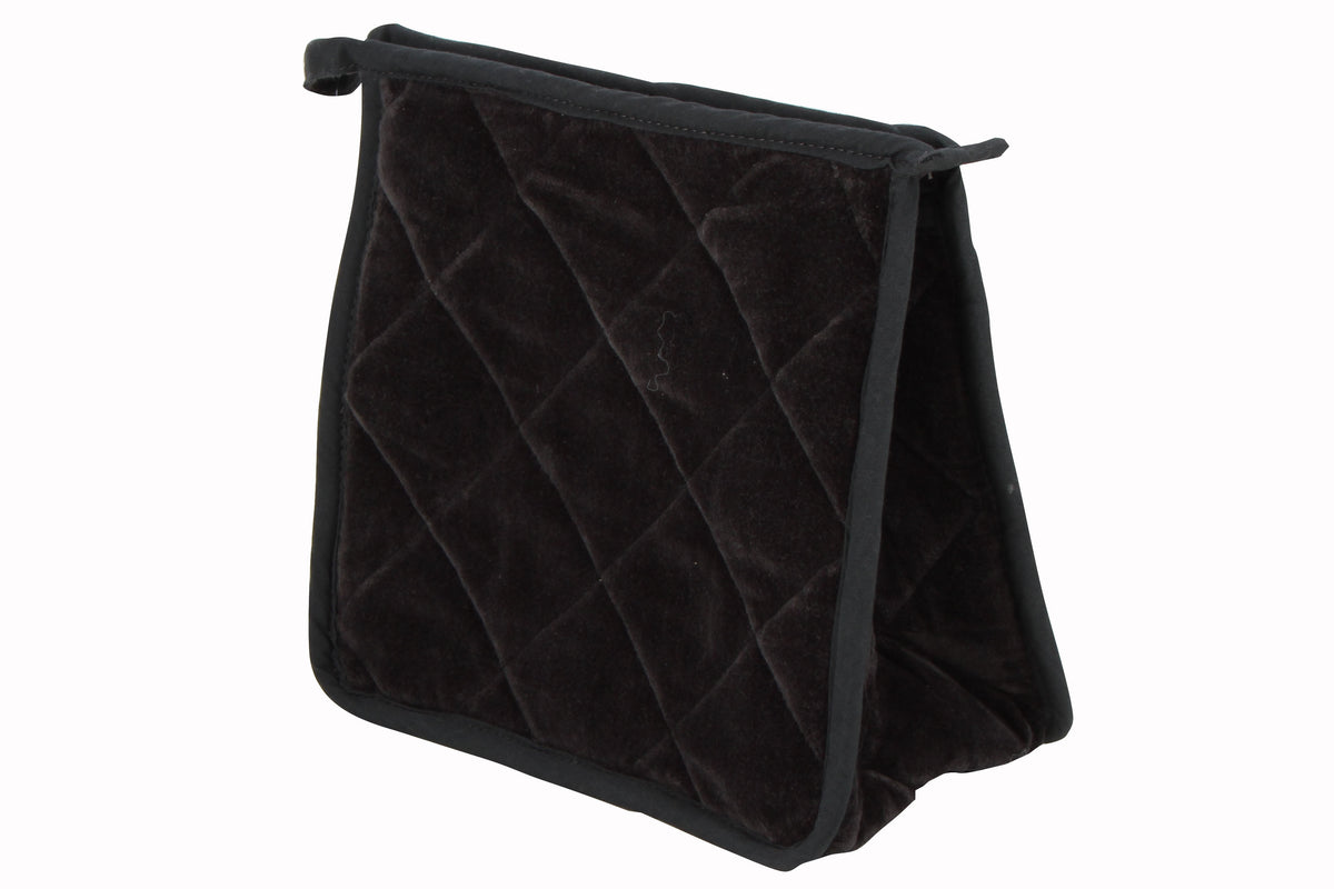 TIFFANY QUILTED VELVET COSMTCS POUCH BLACK 20 X 18 X 8cm