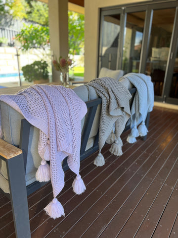 Barnes Chunky Knit Throw With Tassels Lilac