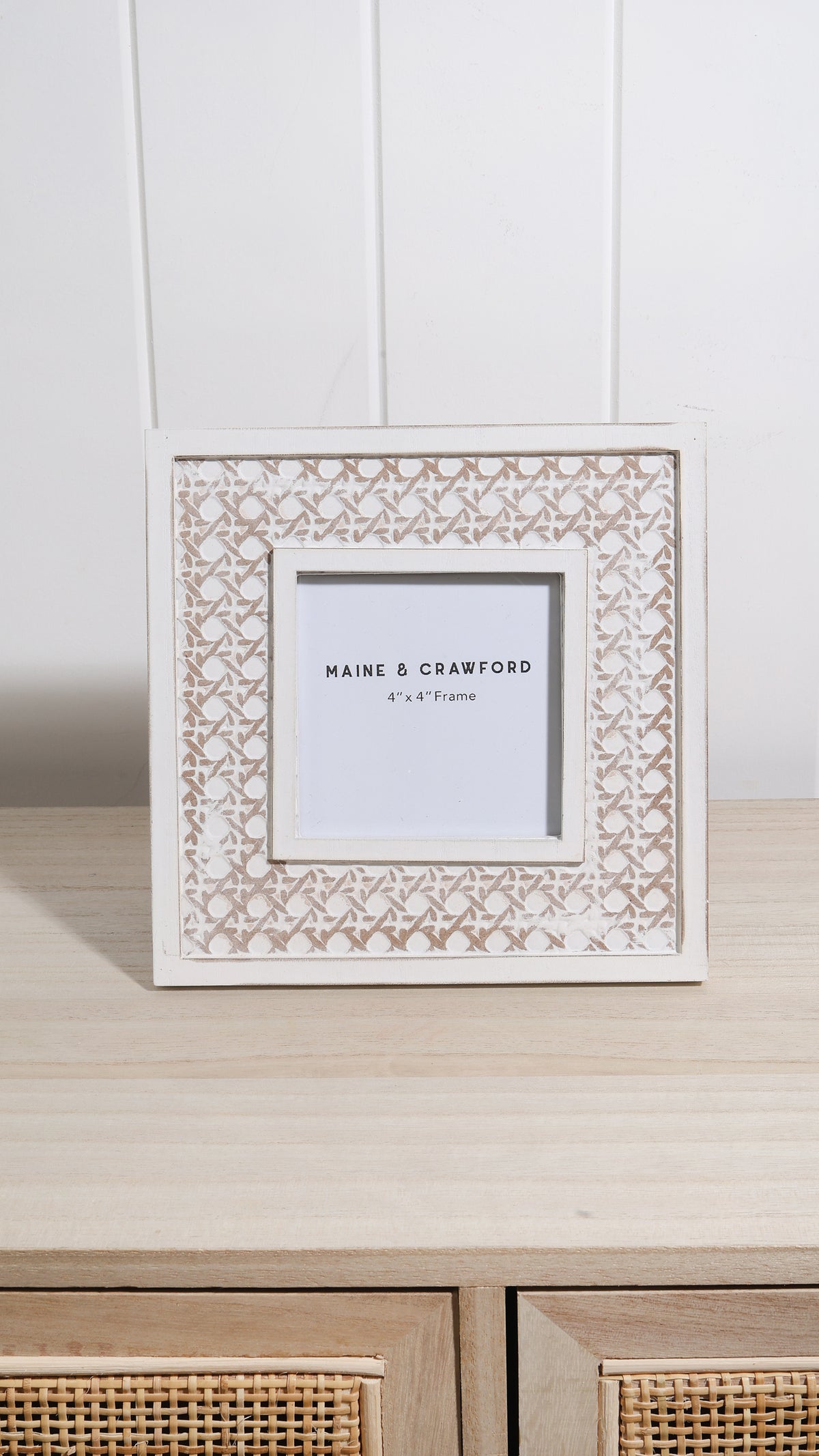 Arrow Square Photo Frame 19 x 19 x 2cm