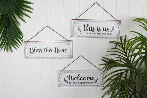 THIS IS US METAL HANING PLAQUE 37CM
