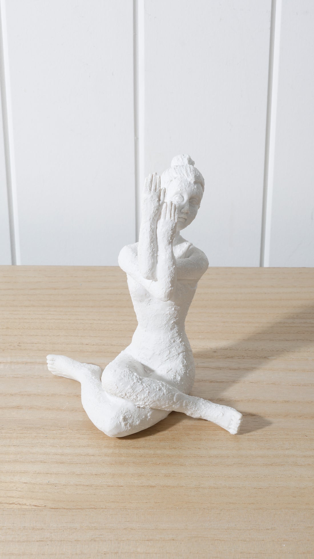 Yogi Ornament Resin 16 x 16 x 6cm