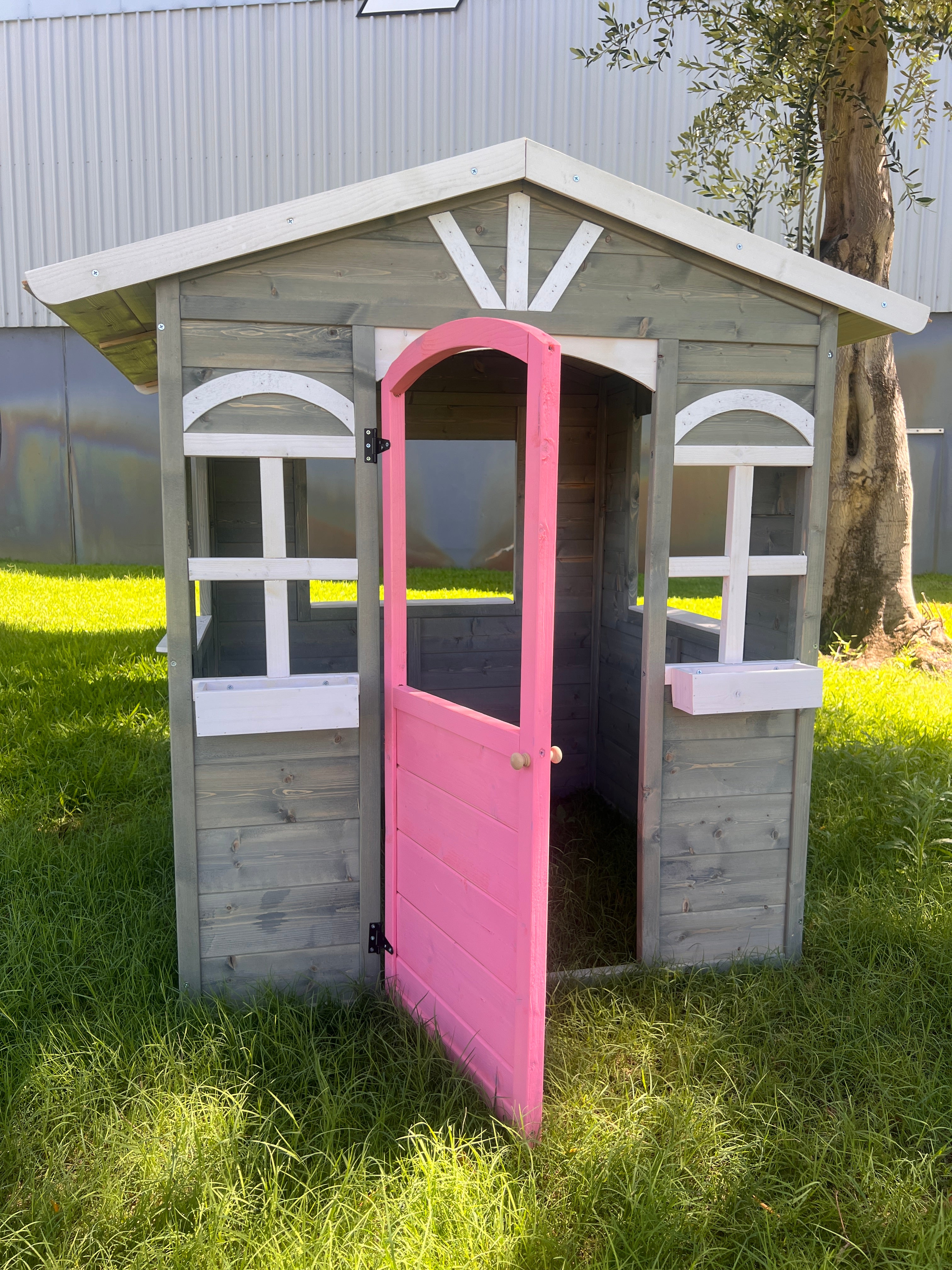 Kids Outdoor Wooden Cubby Play House 125x125x106cm***BRISBANE METRO ON