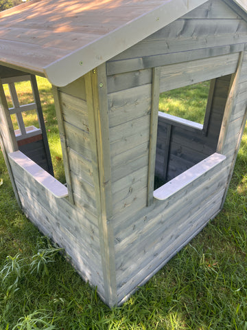 Kids Outdoor Wooden Cubby Play House 125x125x106cm***PERTH METRO ONLY*** DELIVERY $100