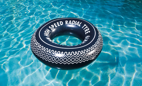 AirTime™ Extra Large Inflatable Tyre Swim Ring  90cm